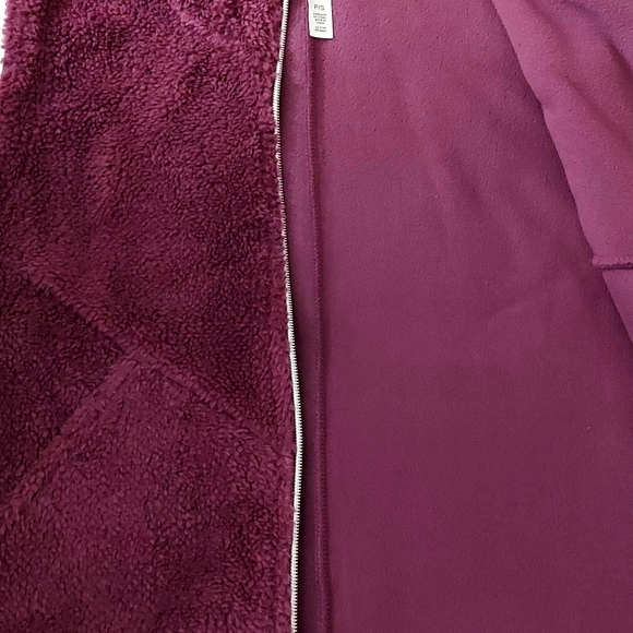 Reversible vest - Picture 1 of 3